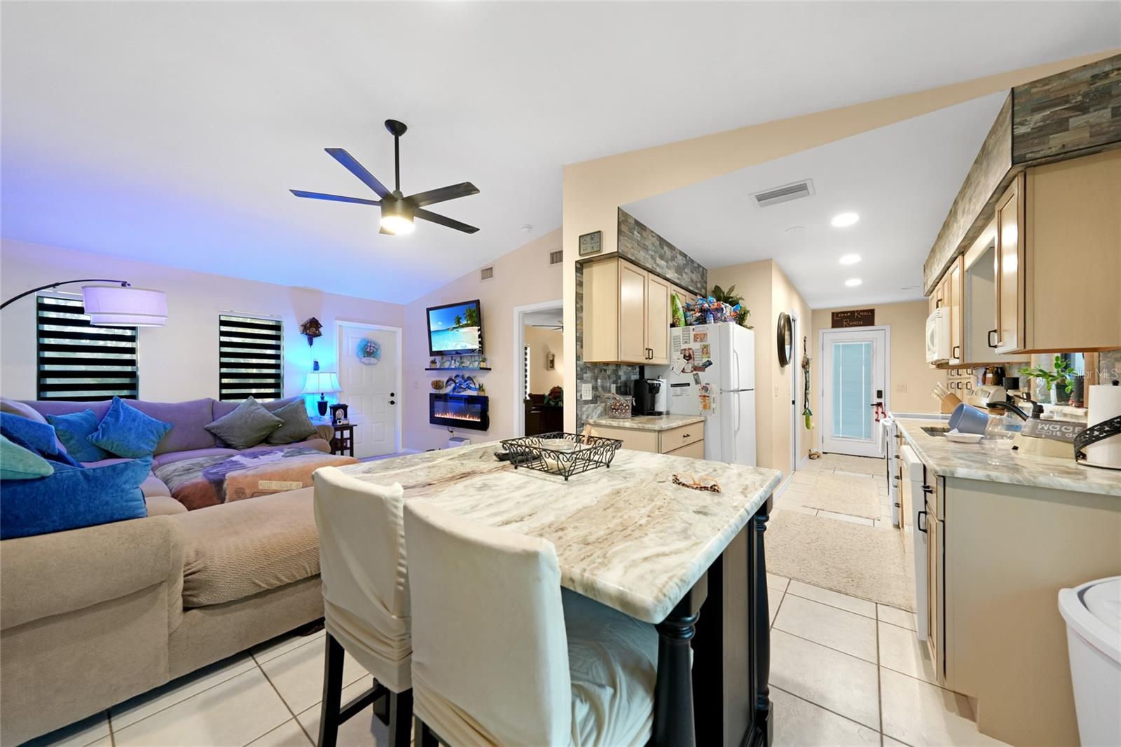 PORT CHARLOTTE SEC 054 - Residential Lease