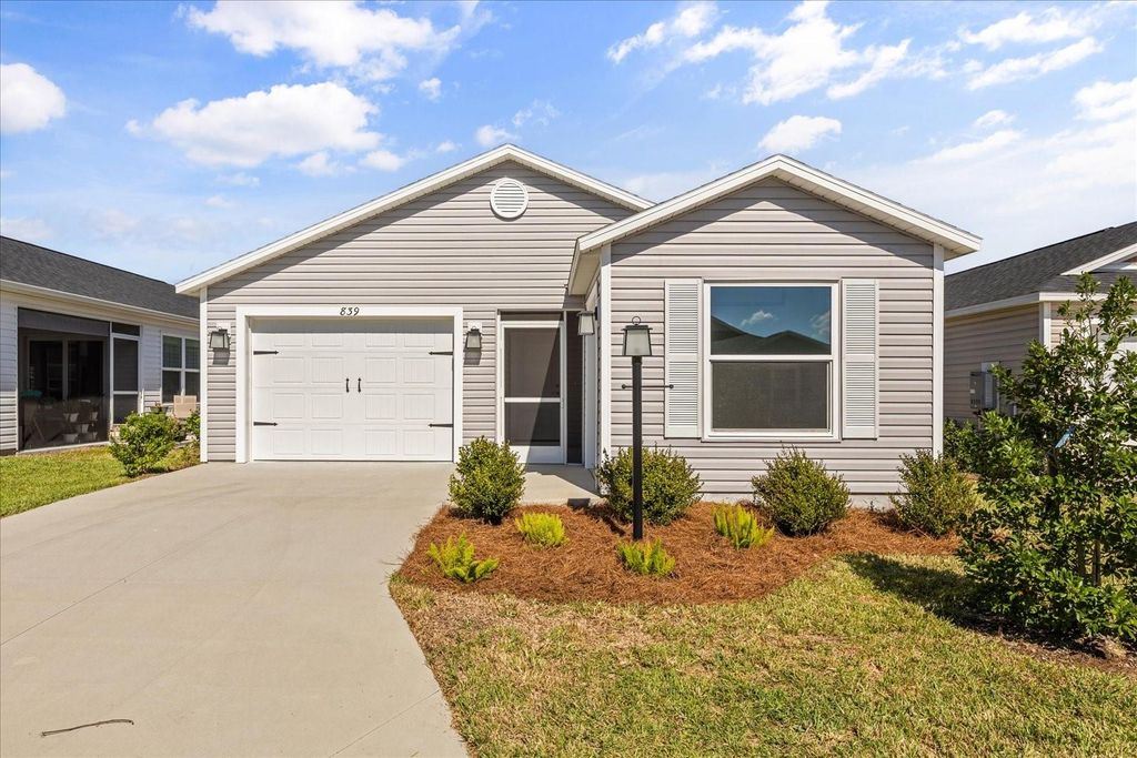 Photo of 839 Conroe Street, The Villages, FL 34762 (MLS # G5103156)