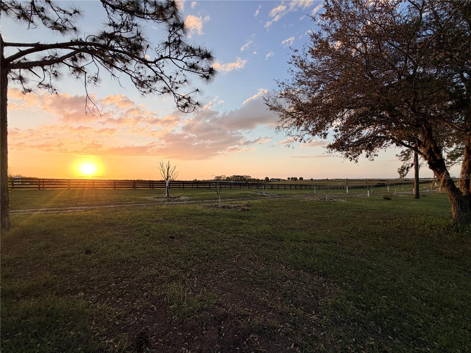 WILLISTON MILE - Residential