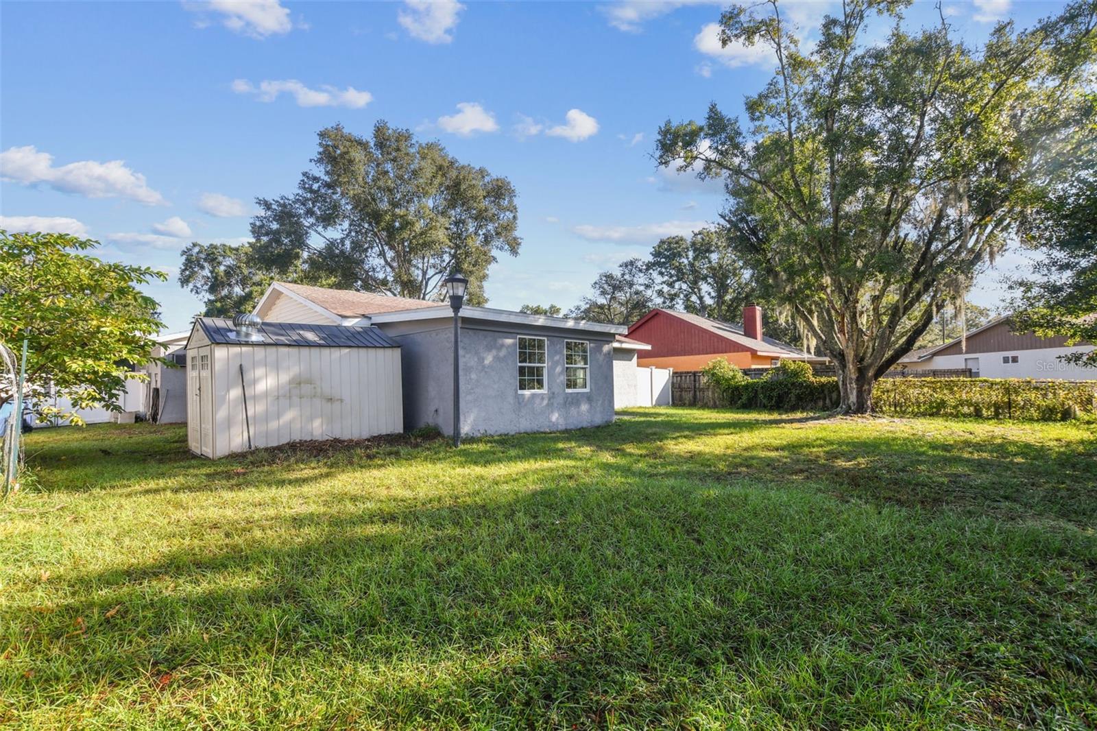 MANDARIN LAKES - Residential