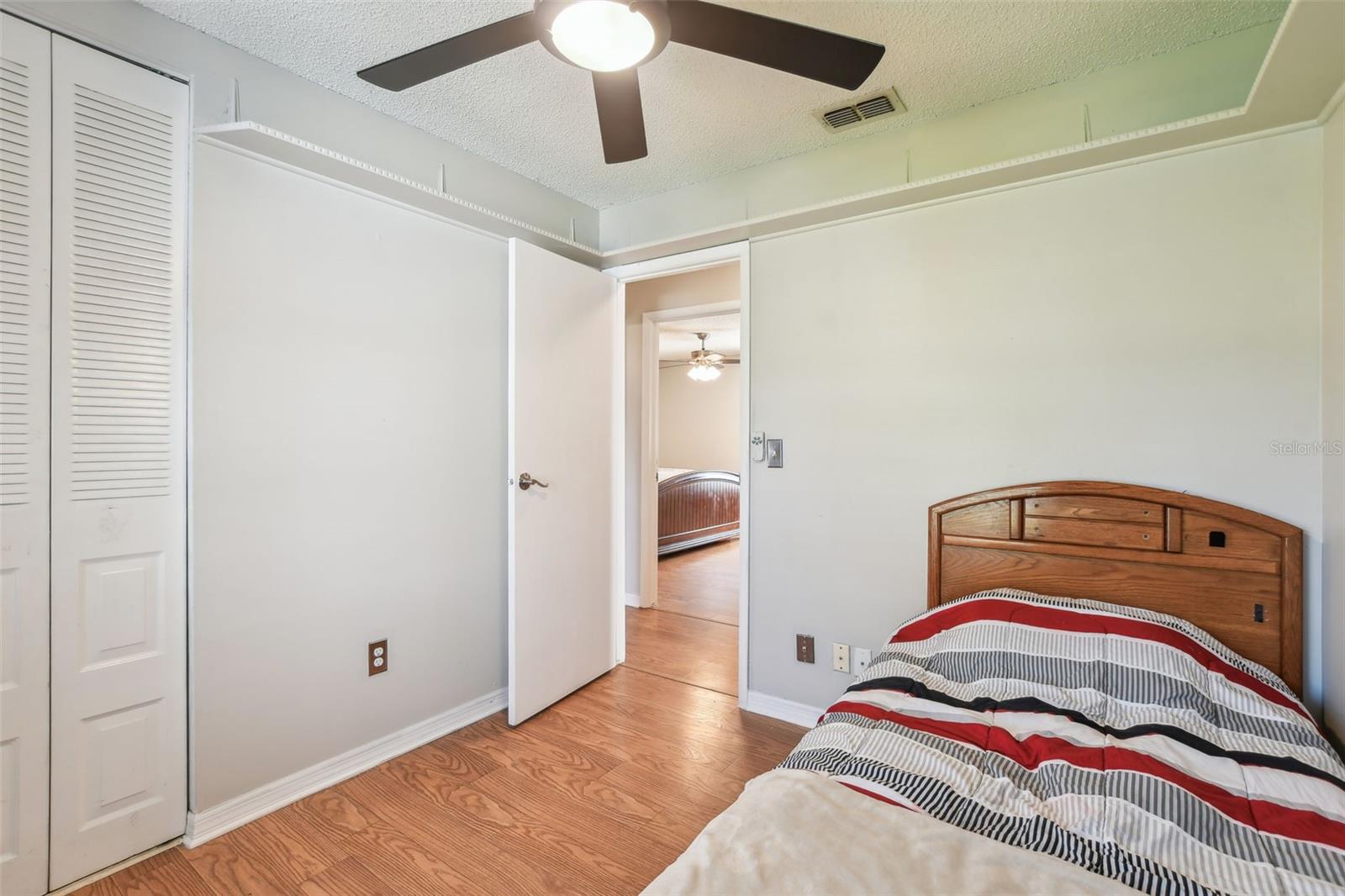 MANDARIN LAKES - Residential