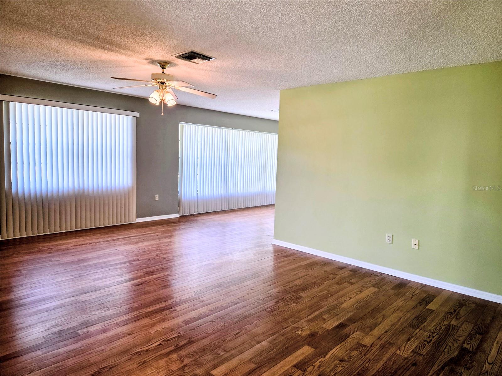 GOLF VIEW VILLAS CONDO 05 - Residential