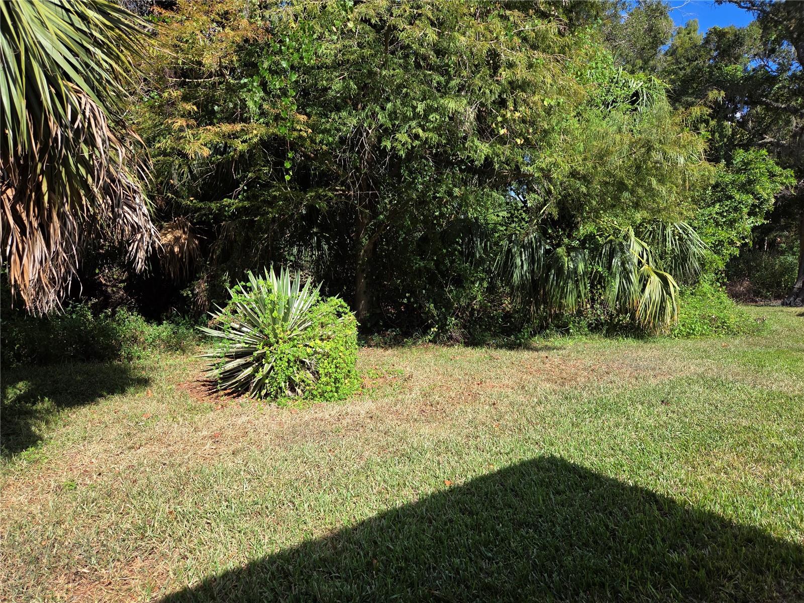 GOLF VIEW VILLAS CONDO 05 - Residential