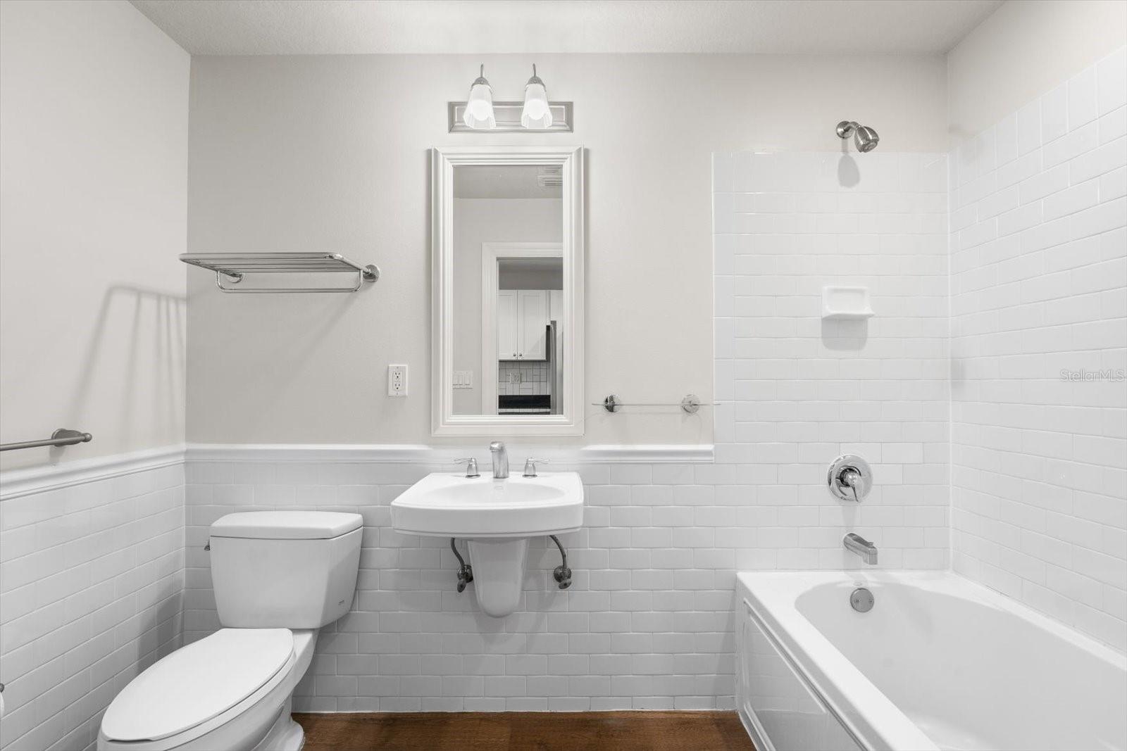 MARINA VIEW AT LITTLE HARBOR - Residential Lease