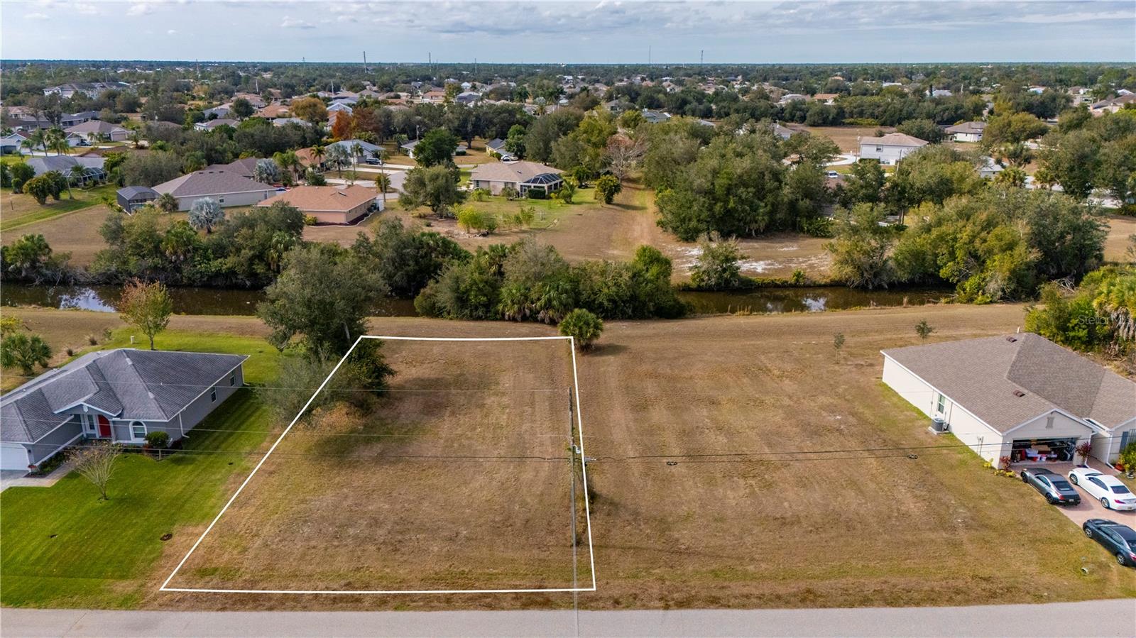 PUNTA GORDA ISLES SEC 20 - Land