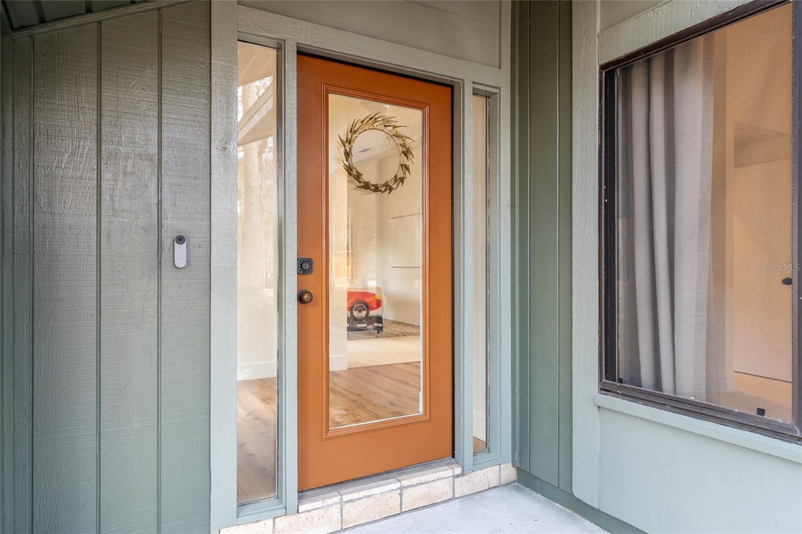 COUNTRY CLUB MANOR - Residential