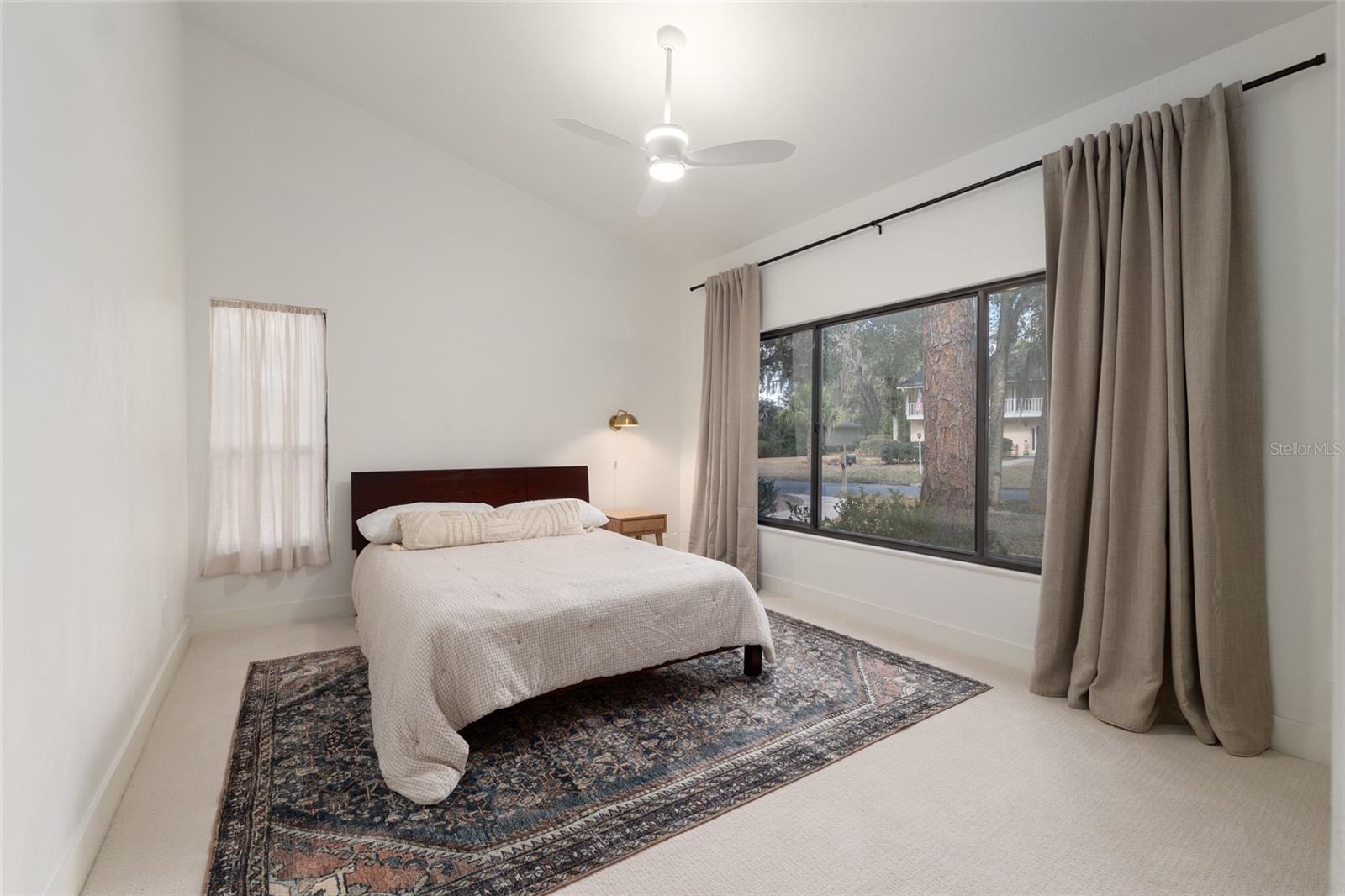 COUNTRY CLUB MANOR - Residential