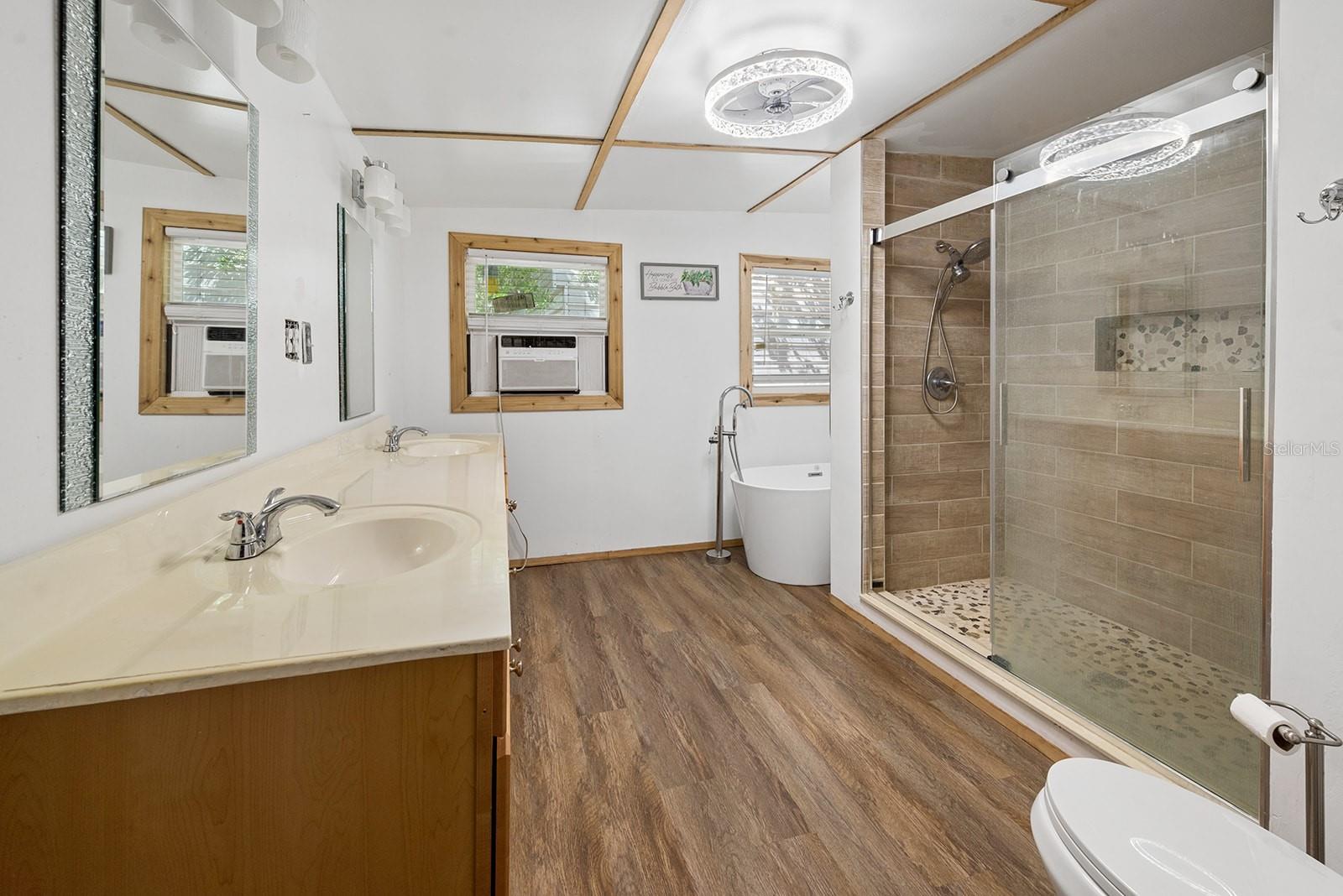 CANAL SHORES SUB - Residential