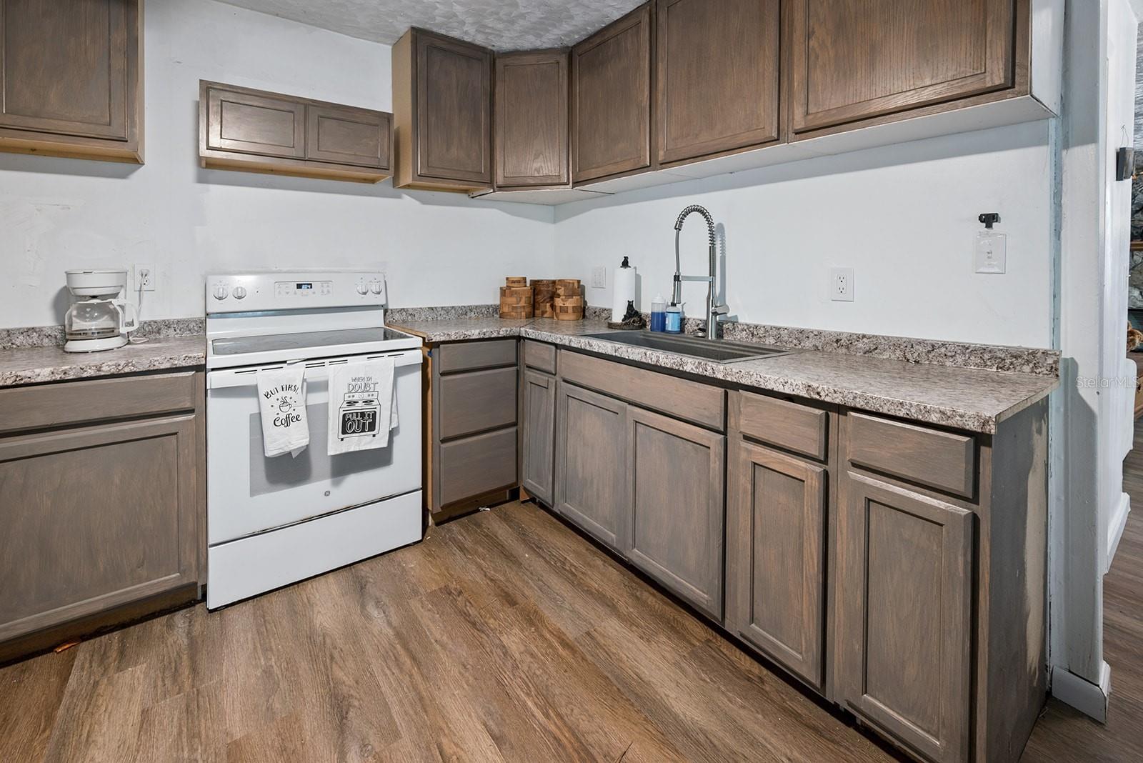 CANAL SHORES SUB - Residential