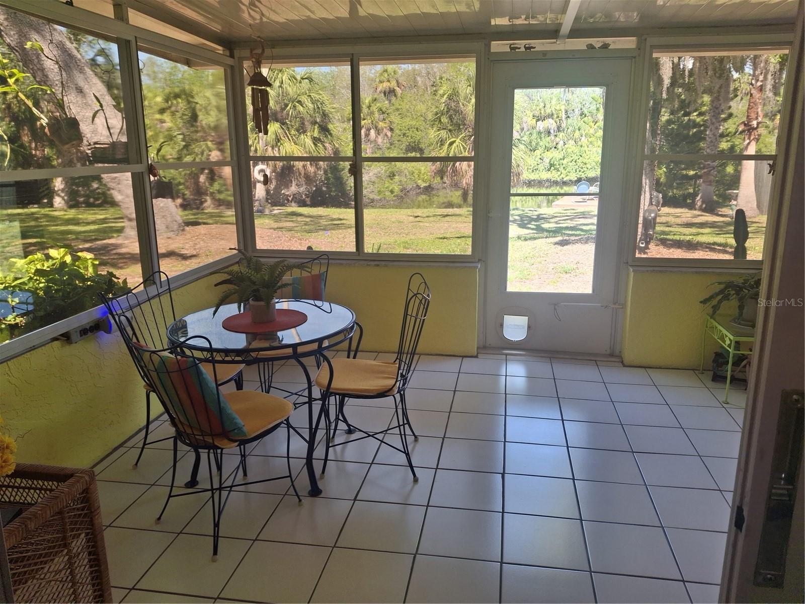 PALM LAKE TERRACE FIRST ADD - Residential