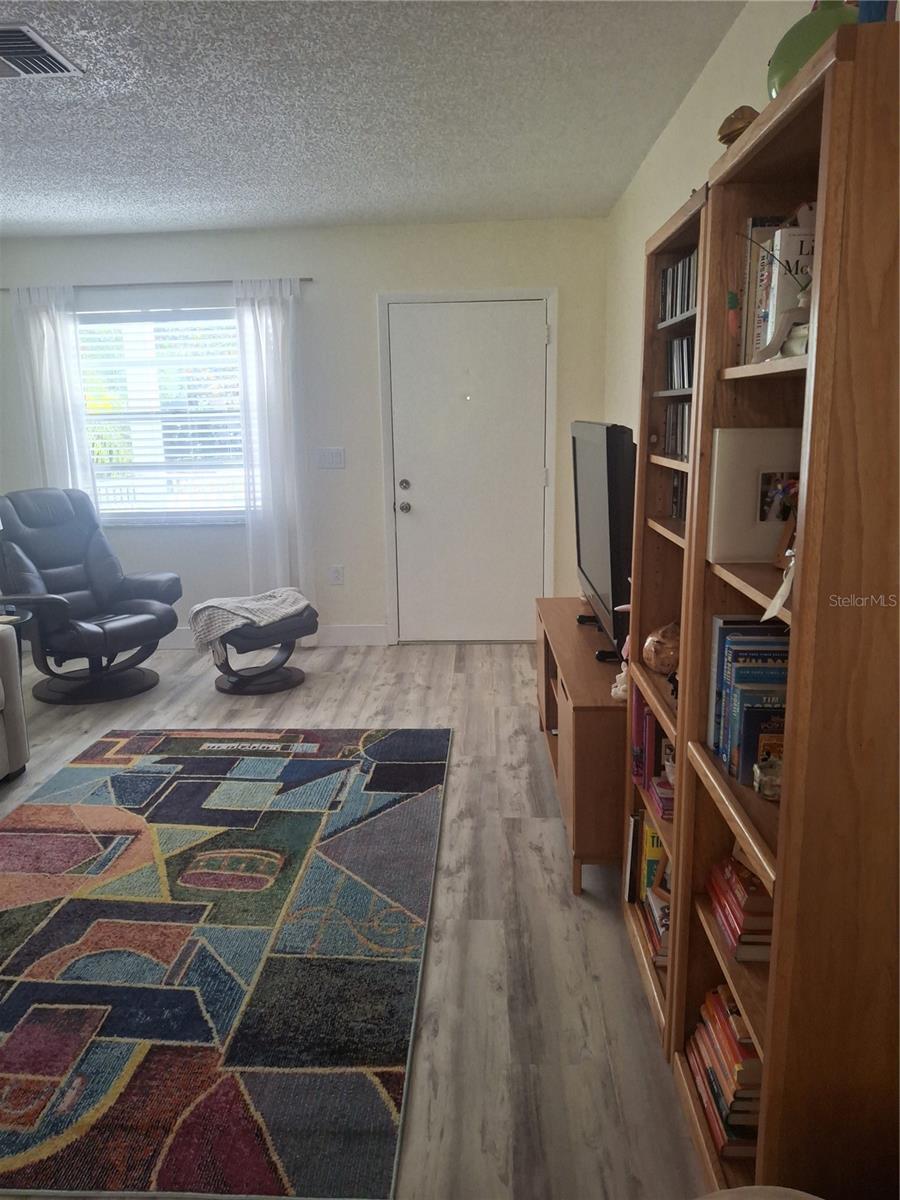 PALM LAKE TERRACE FIRST ADD - Residential