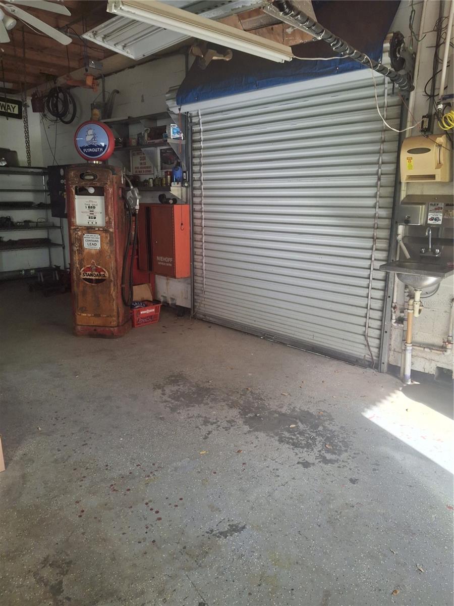 PALM LAKE TERRACE FIRST ADD - Residential