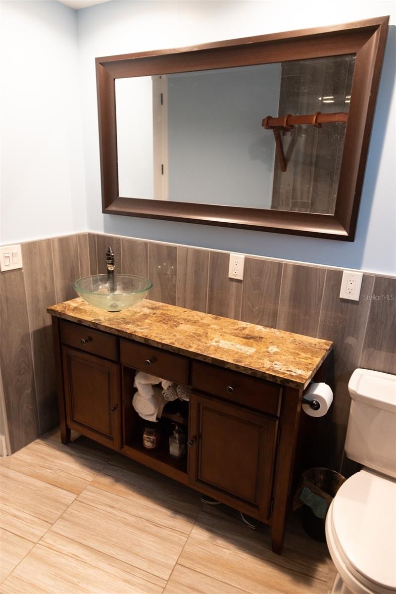 CRESTVIEW - Residential