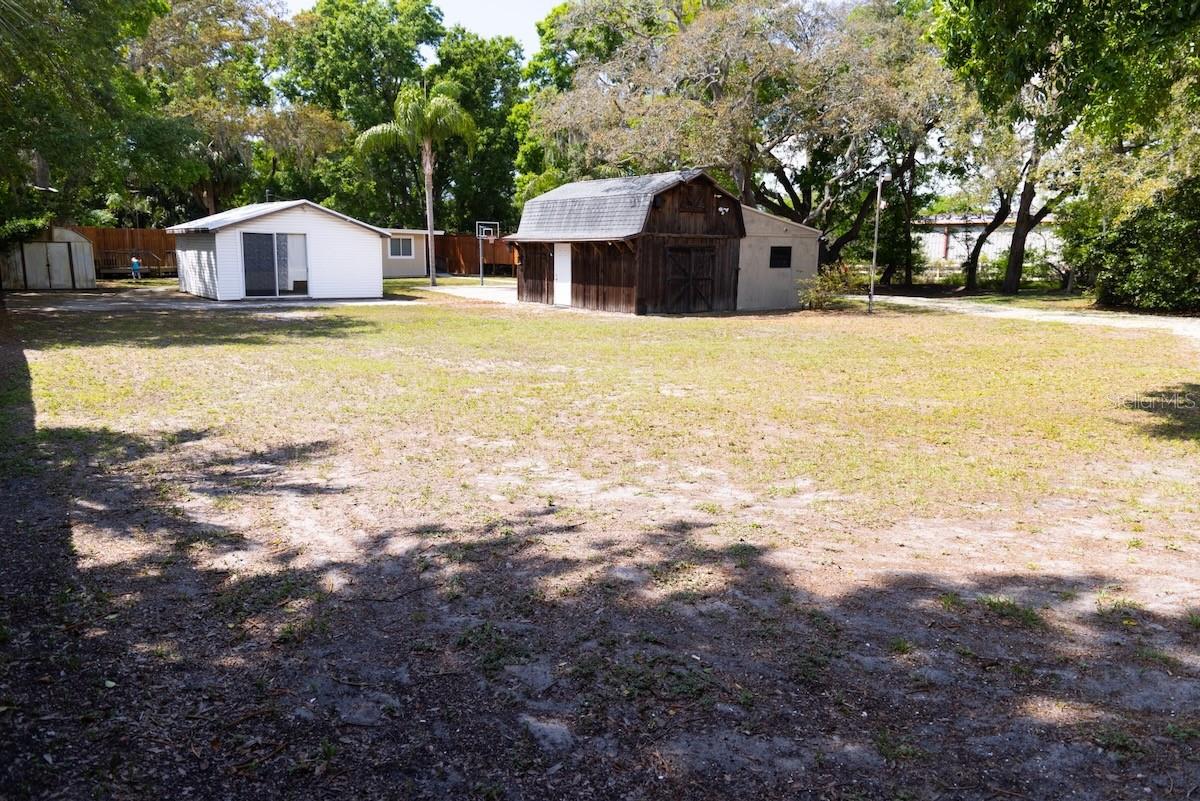 CRESTVIEW - Residential