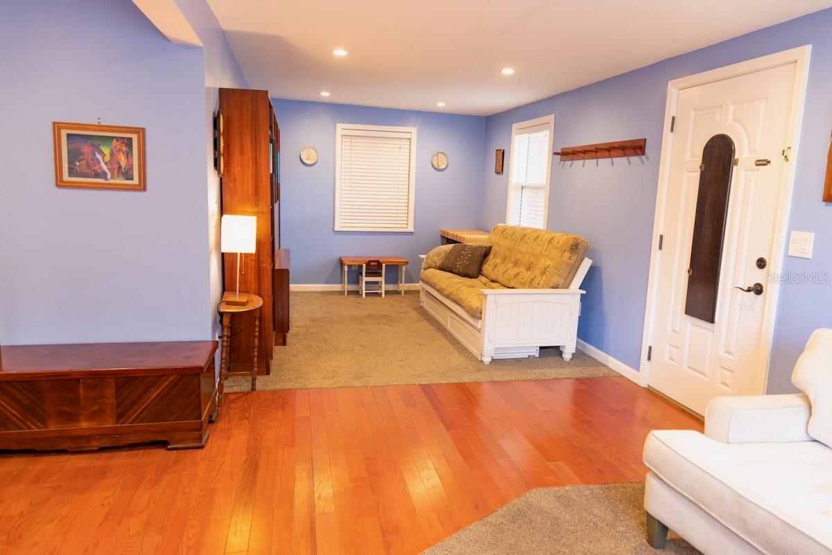 CRESTVIEW - Residential