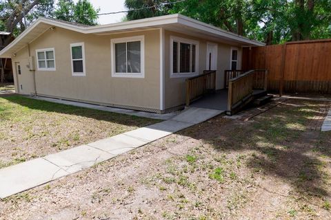 Photo of 544 Farnum Drive, Tarpon Springs, FL 34689 (MLS # O6372895)