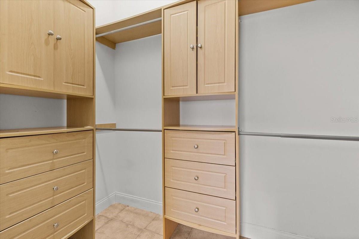 WESLEY POINTE - Residential