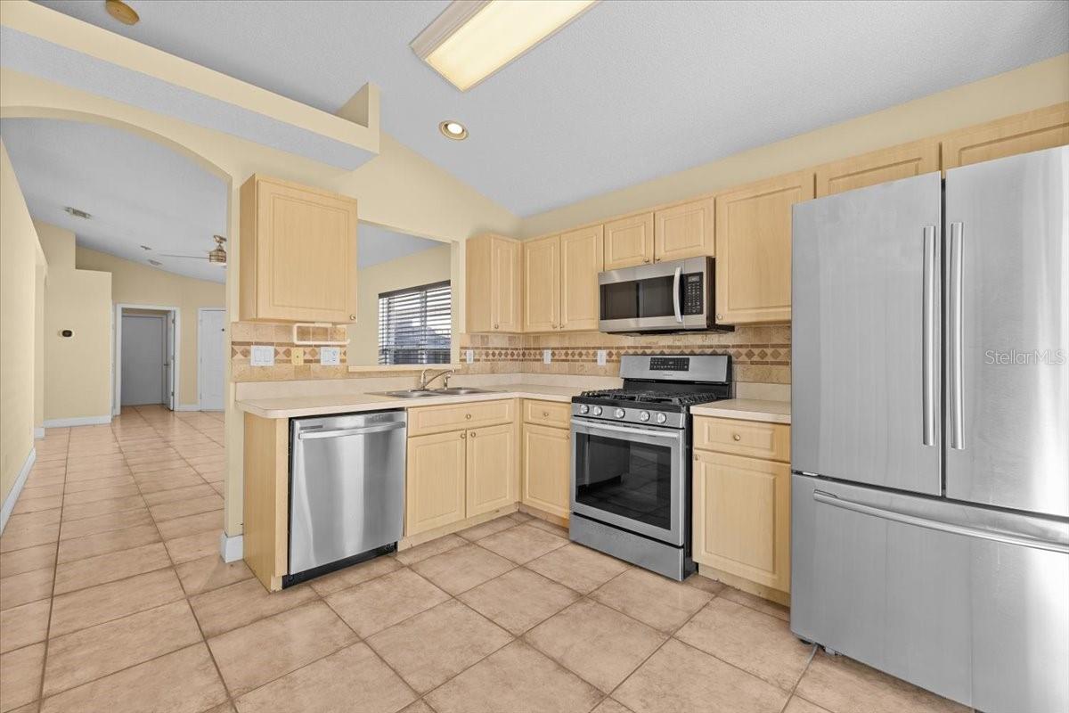 WESLEY POINTE - Residential