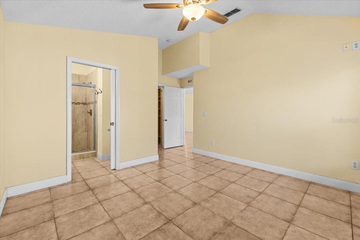 WESLEY POINTE - Residential