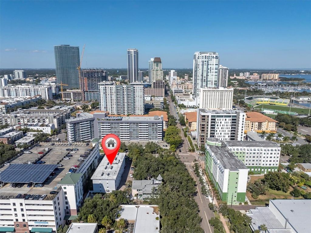 Photo of 210 5th Avenue S #402, St Petersburg, FL 33701 (MLS # TB8449429)