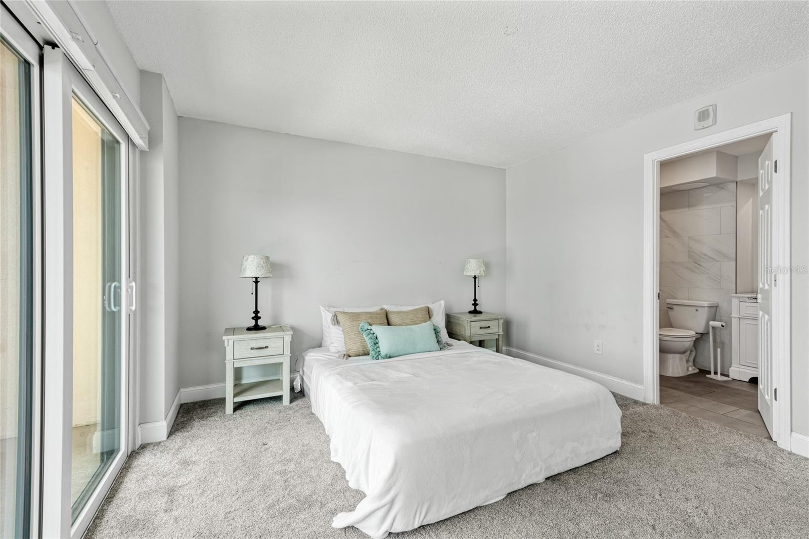 51 ISLAND WAY CONDO - Residential