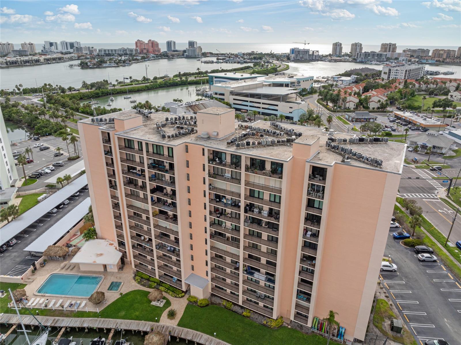 51 ISLAND WAY CONDO - Residential