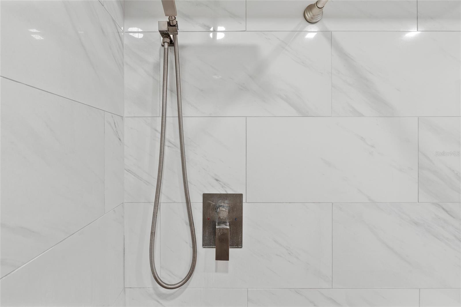 51 ISLAND WAY CONDO - Residential