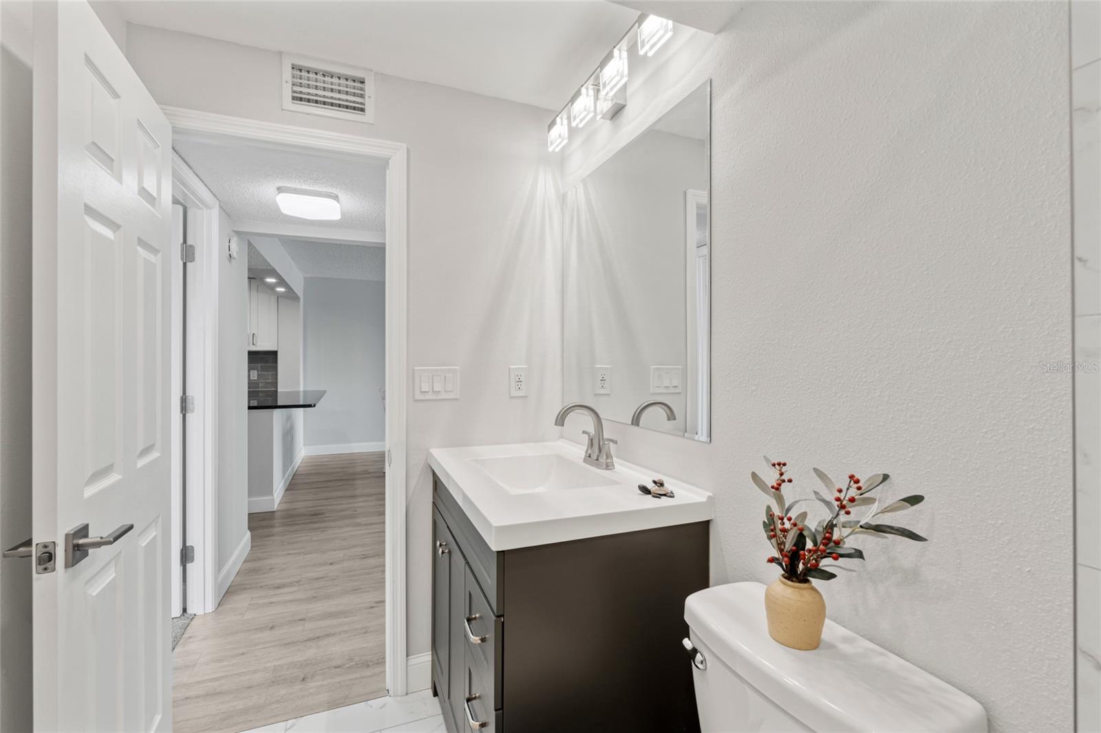 51 ISLAND WAY CONDO - Residential