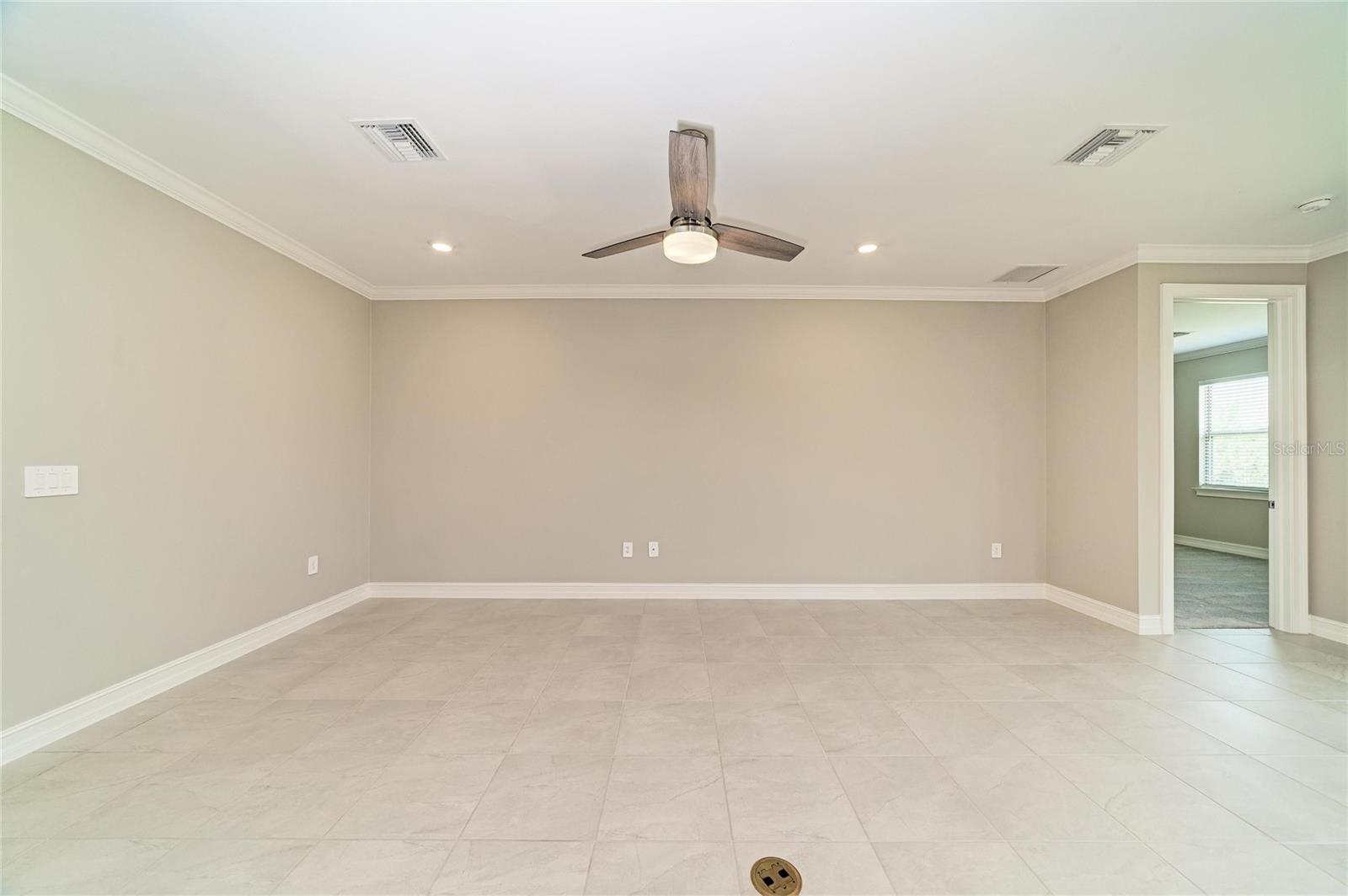 TOSCANA ISLES - Residential