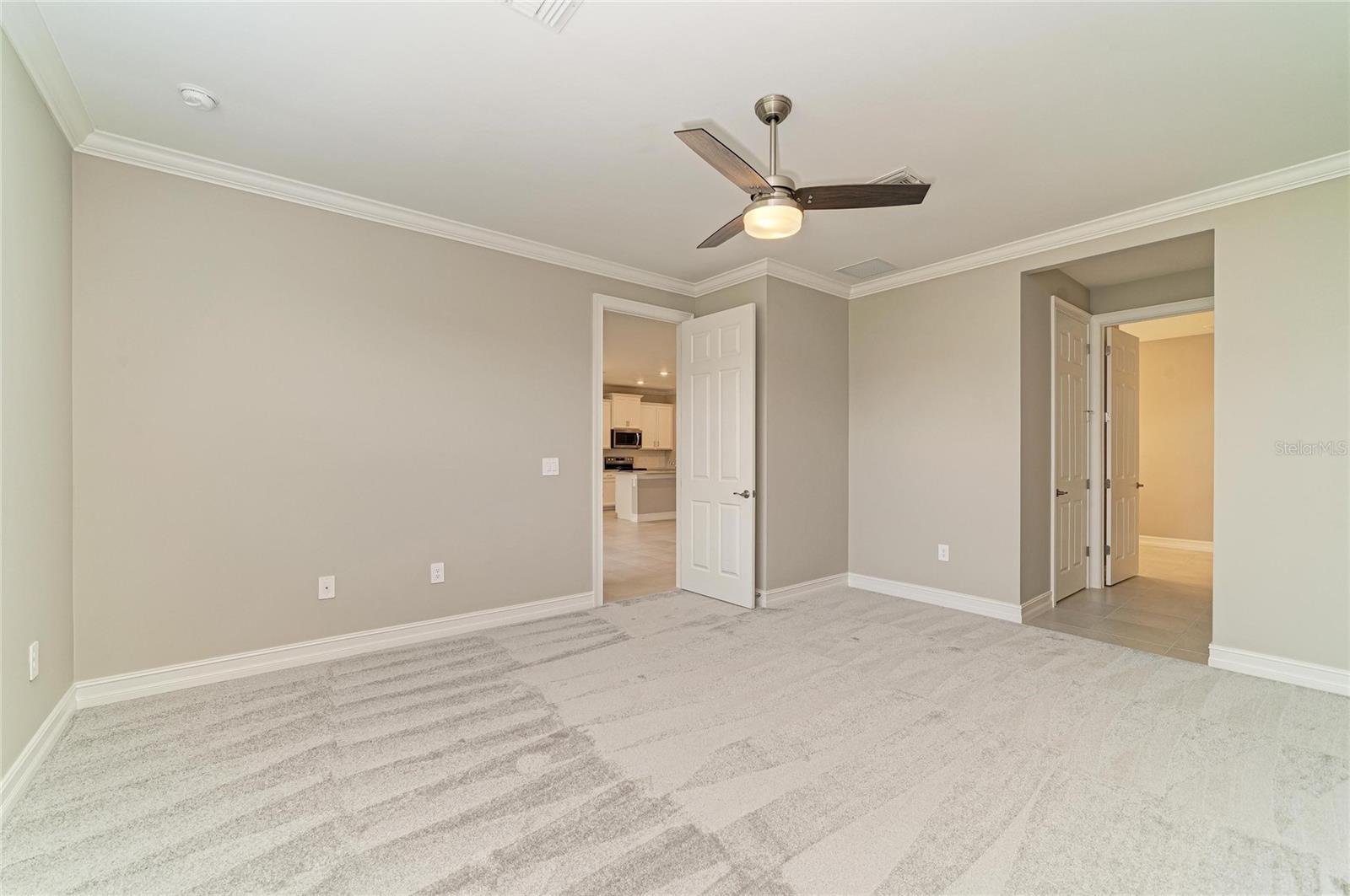 TOSCANA ISLES - Residential