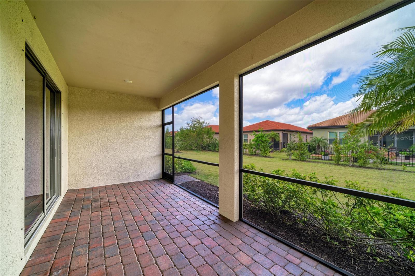 TOSCANA ISLES - Residential