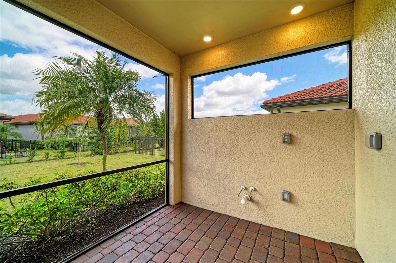 TOSCANA ISLES - Residential