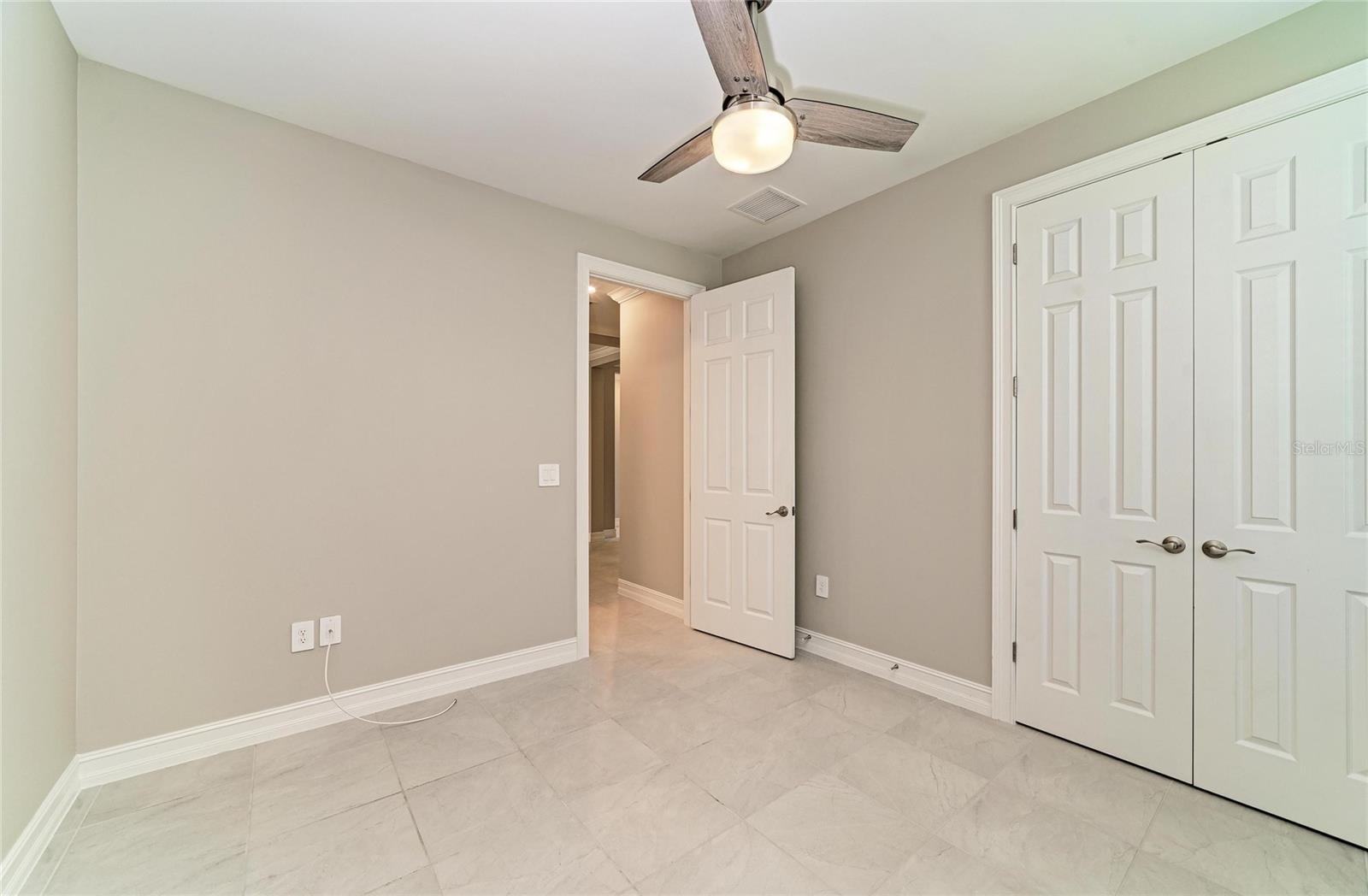 TOSCANA ISLES - Residential