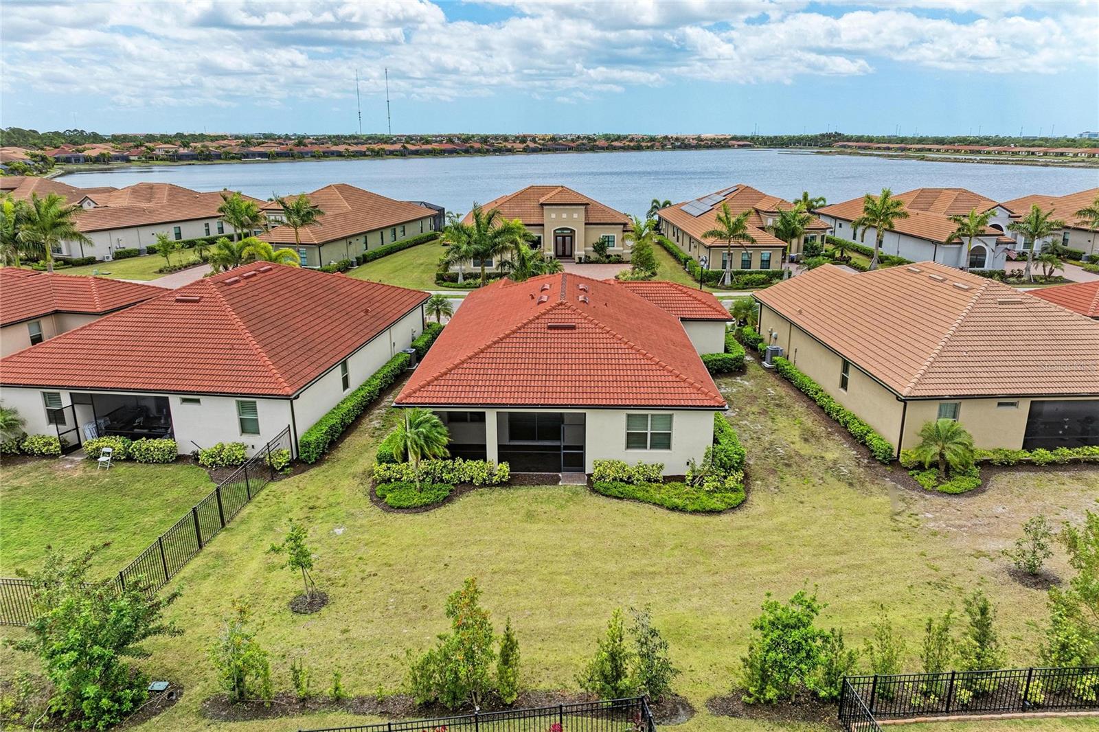 564 MARAVIYA BOULEVARD