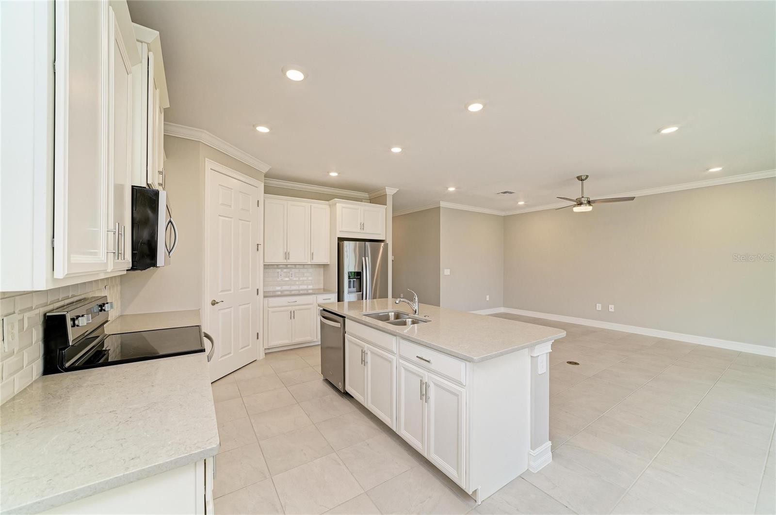 TOSCANA ISLES - Residential