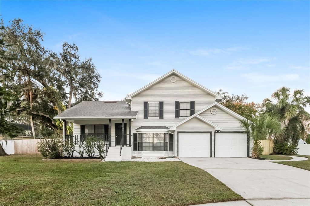 Photo of 702 Old Darby Street, Seffner, FL 33584 (MLS # TB8459143)