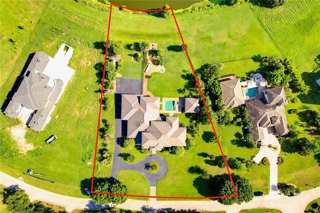 Photo of 12144 Stonelake Ranch Boulevard, Thonotosassa, FL 33592 (MLS # TB8534151)