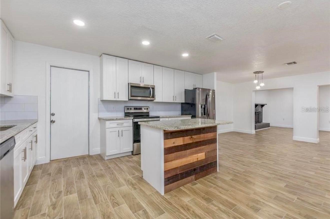 31 COSMOS DRIVE