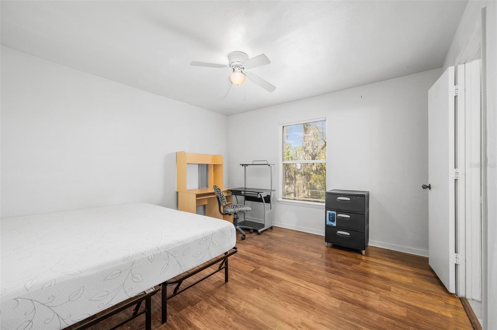 UNIV TERRACE W - Residential