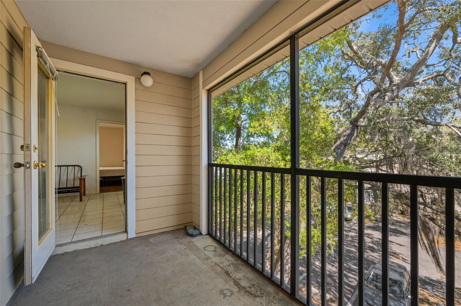 UNIV TERRACE W - Residential