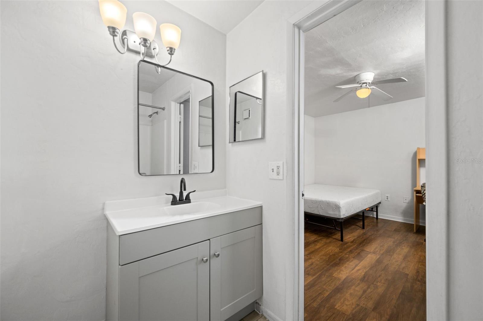 UNIV TERRACE W - Residential