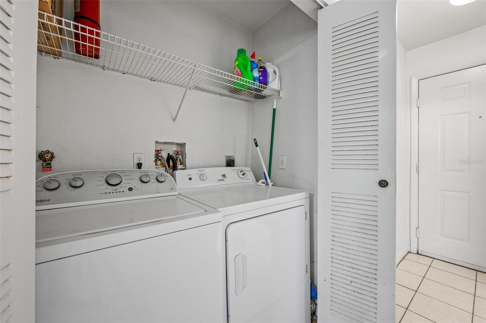 UNIV TERRACE W - Residential