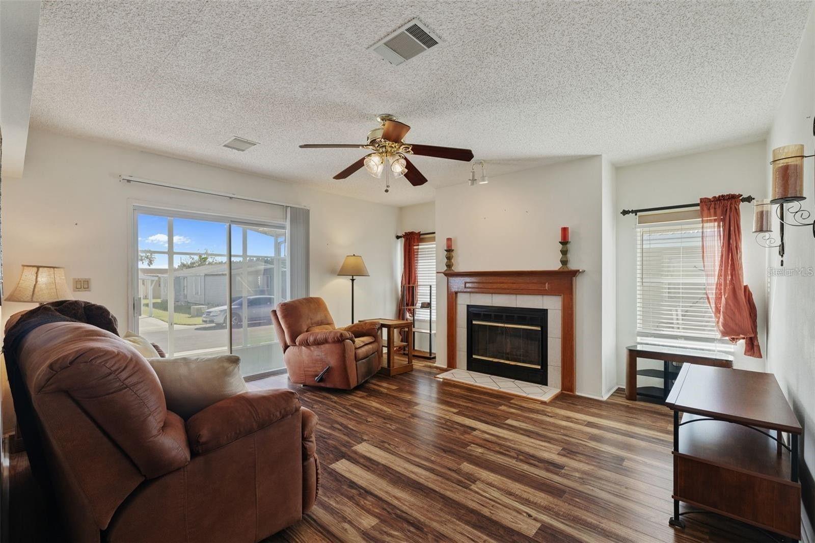 TIMBER LAKE ESTATES - Residential