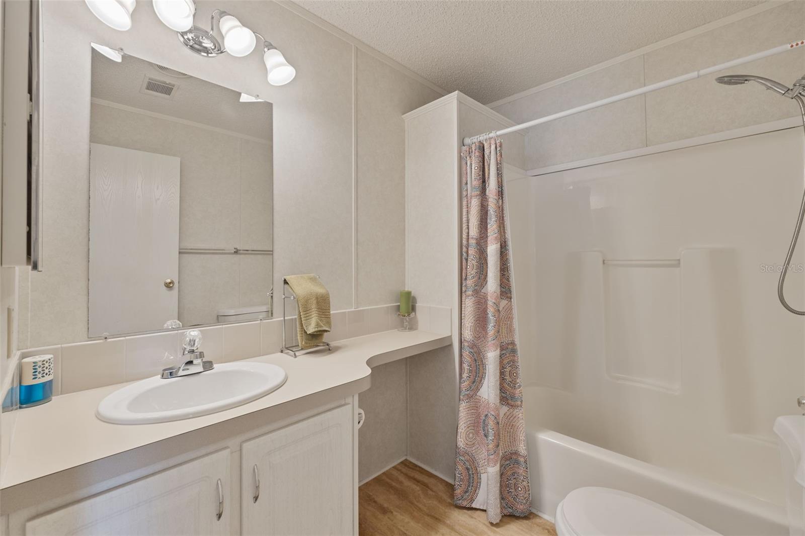 TIMBER LAKE ESTATES - Residential