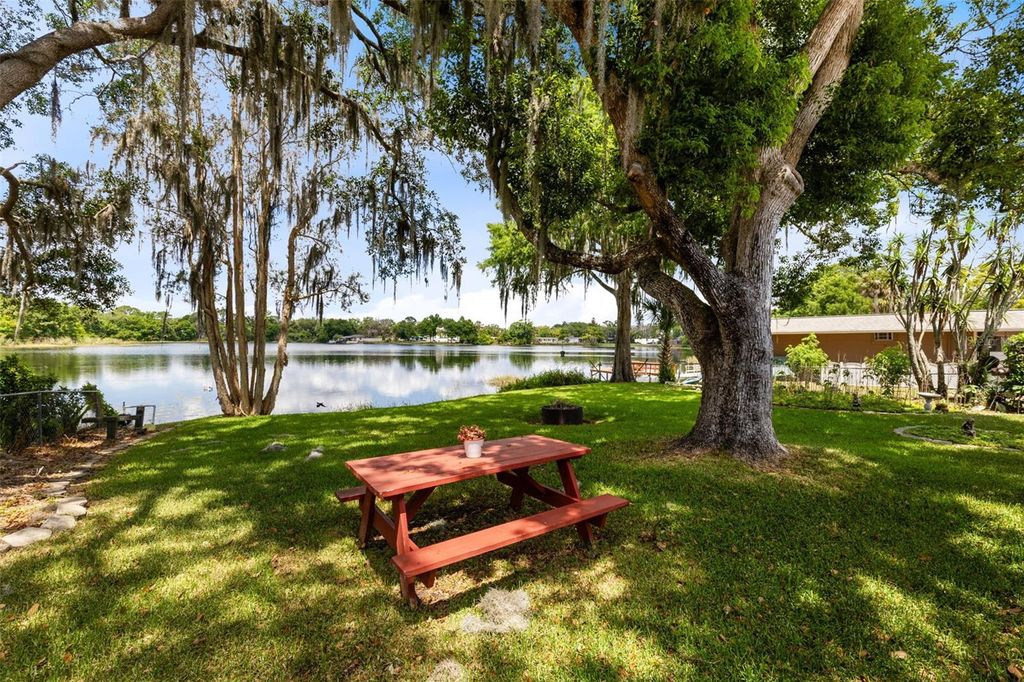 Photo of 620 Lake Drive, Oviedo, FL 32766 (MLS # O6401724)