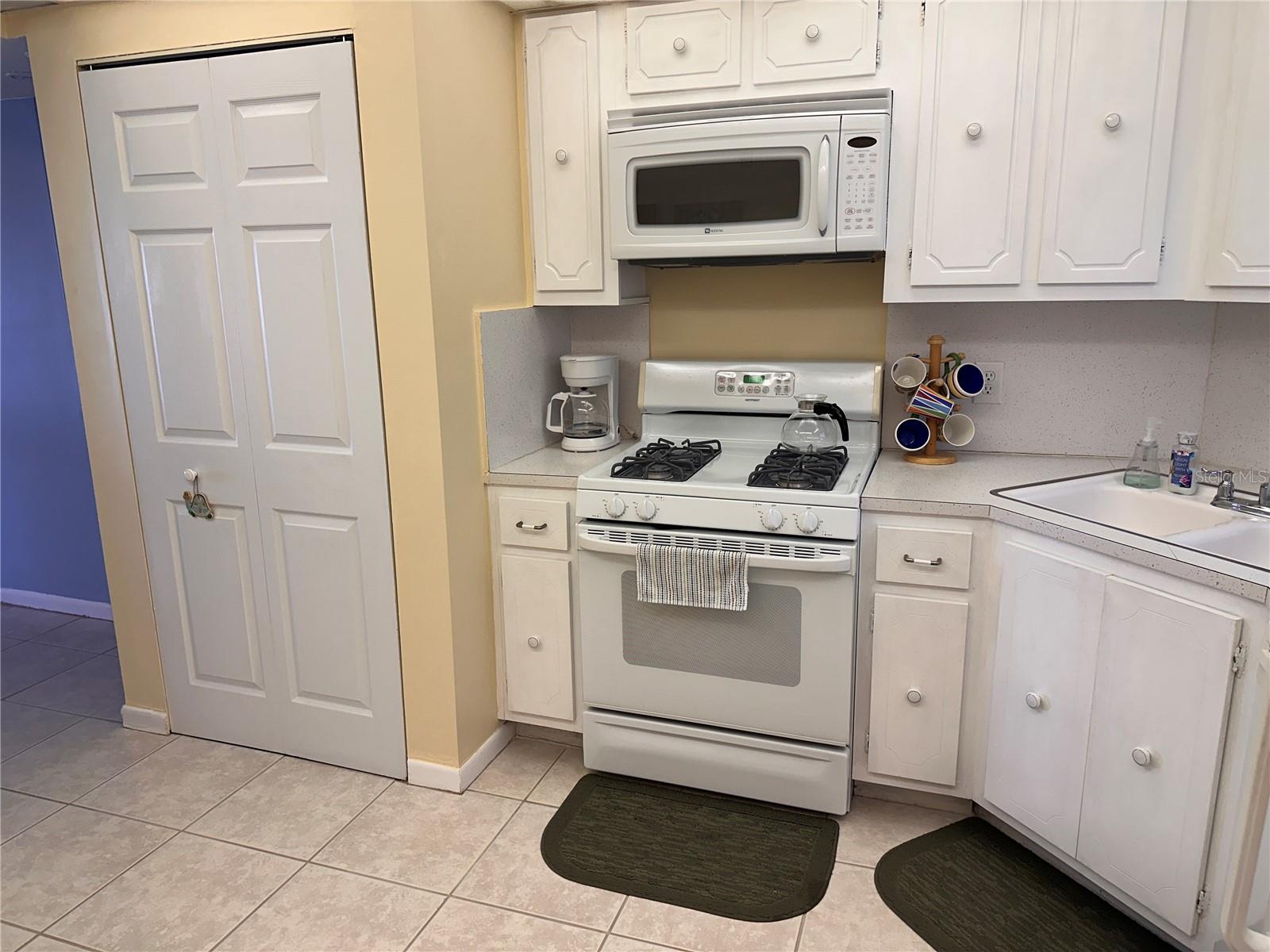 TOWN SHORES OF GULFPORT - Residential