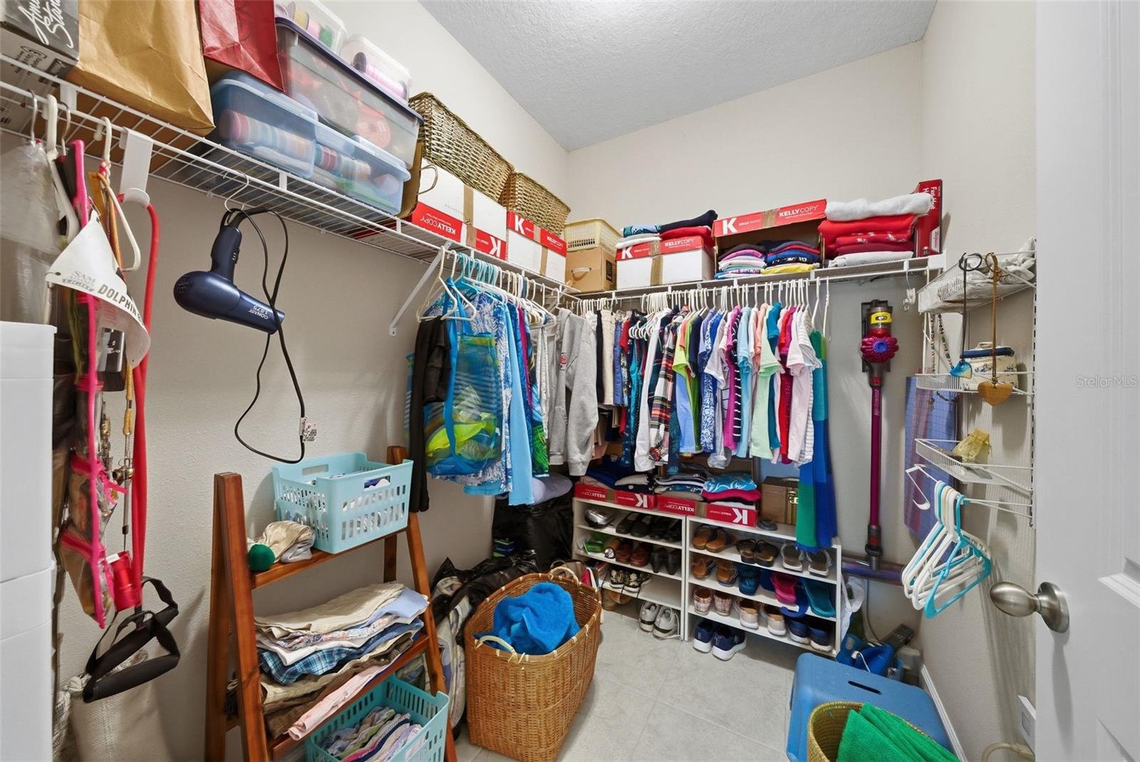 VILLAGES/VALENCIA PH 4 - Residential