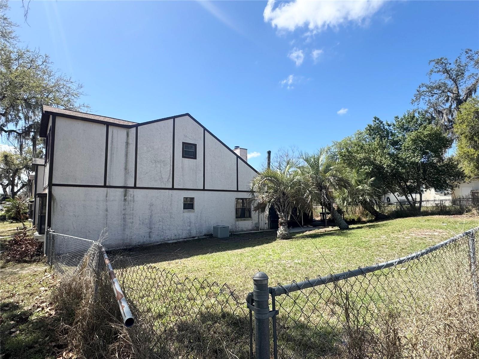 LINWOOD SQUARE TWNHMS UN #1 - Residential