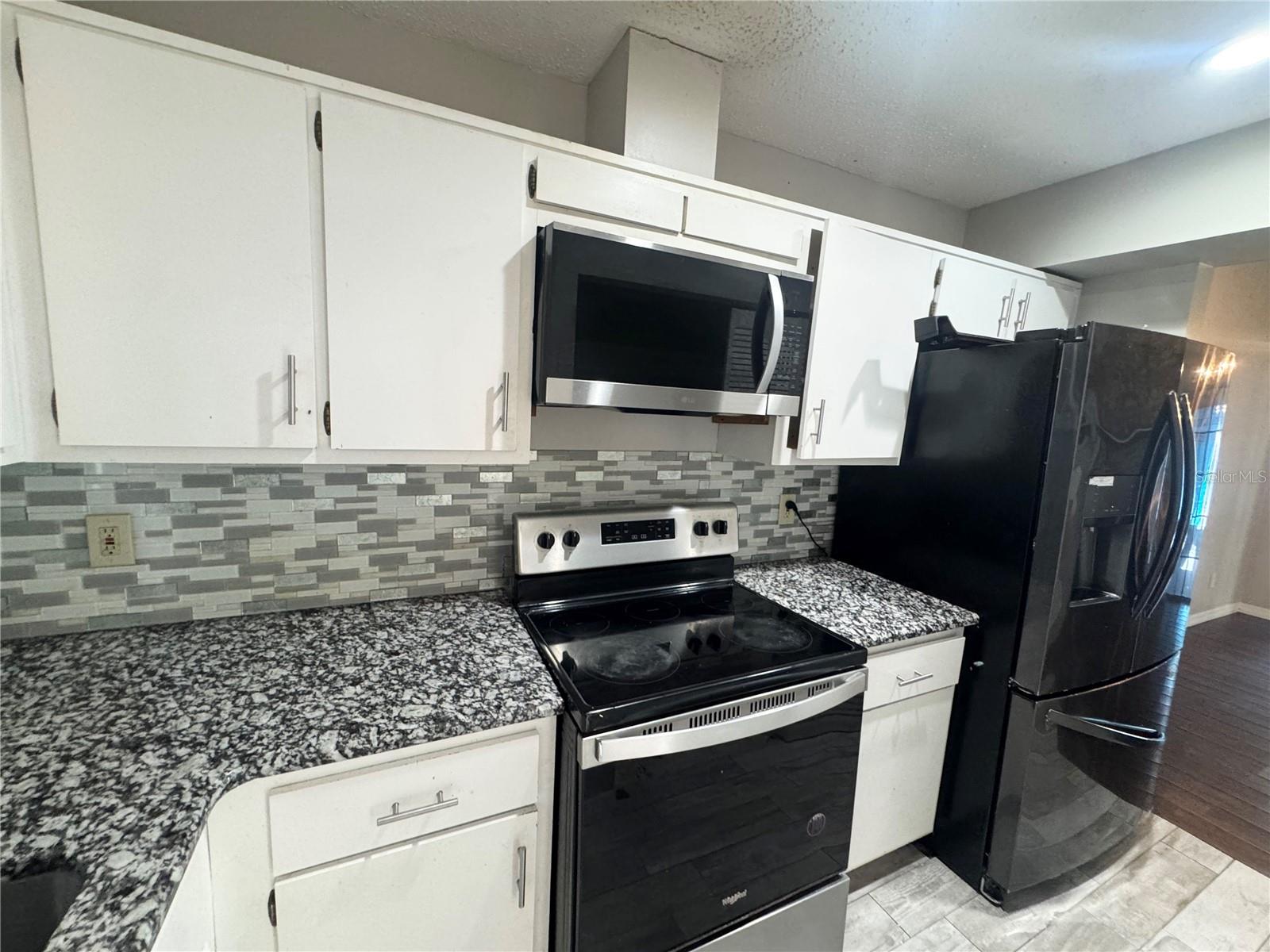 LINWOOD SQUARE TWNHMS UN #1 - Residential