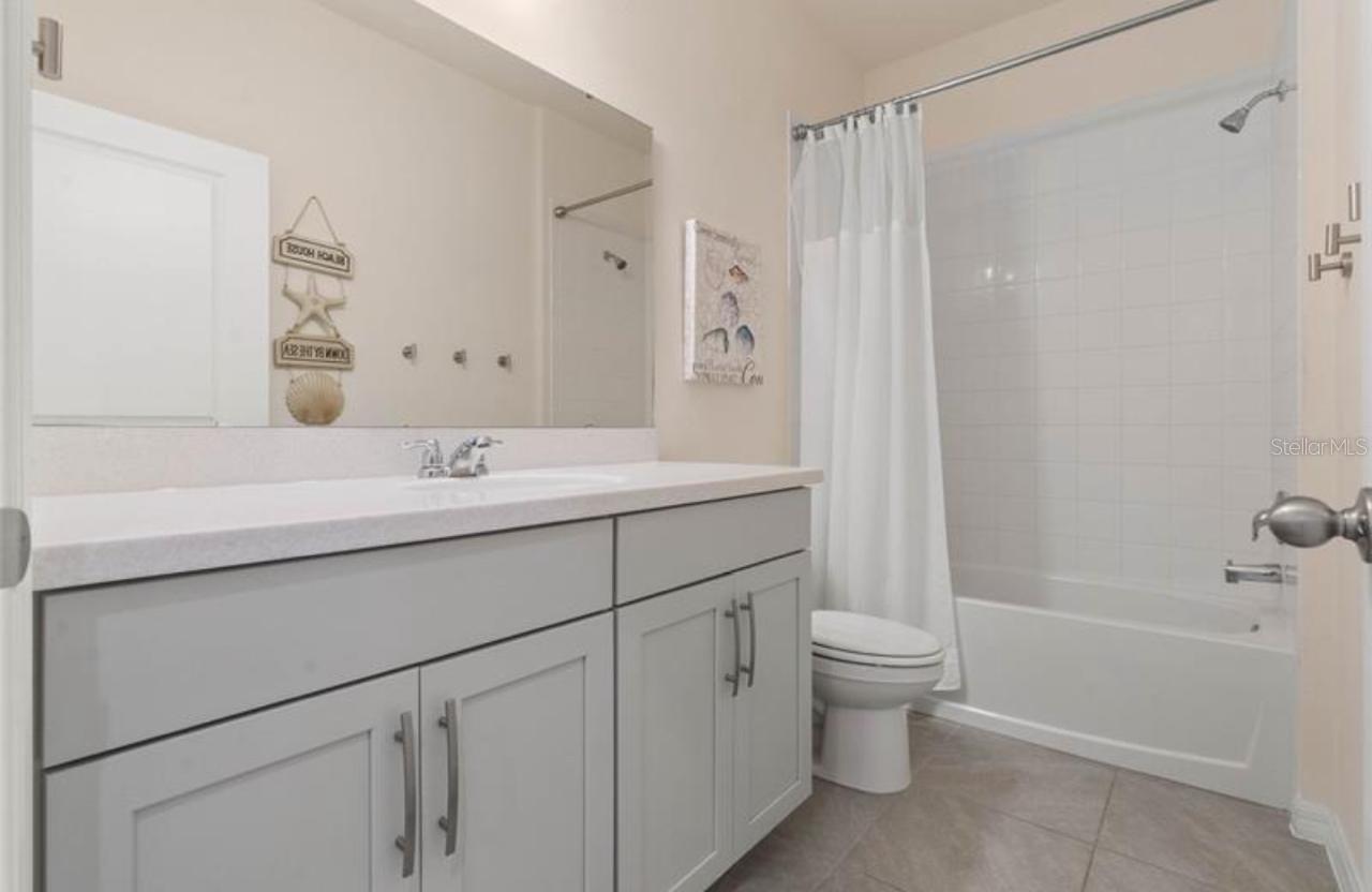 PARK VIEW AT THE HILLS - Residential